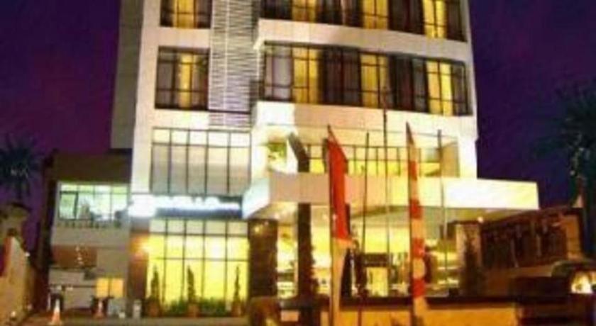 Hotel Travello